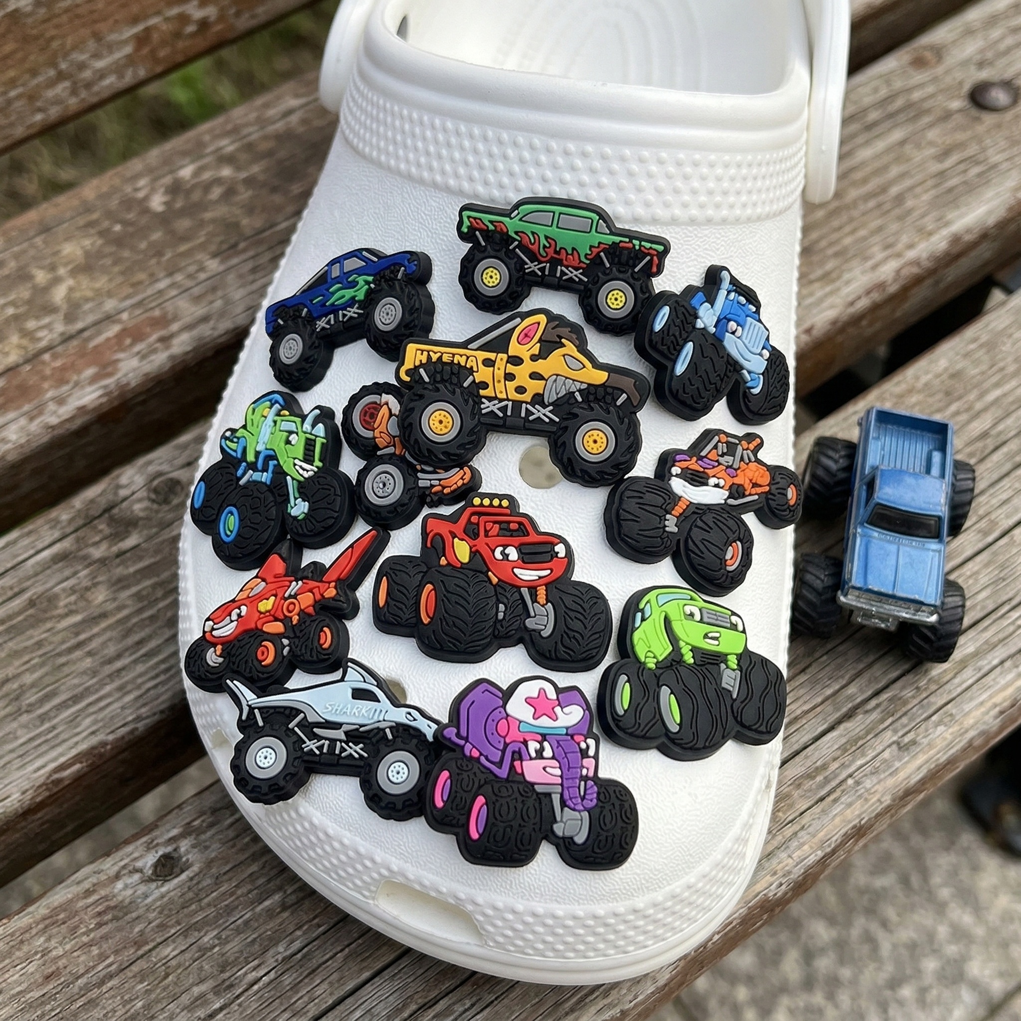 11Pcs Cars Cartoon Shoe Charms - Women'S Accessories Crocs บทวิจารณ์และราคา