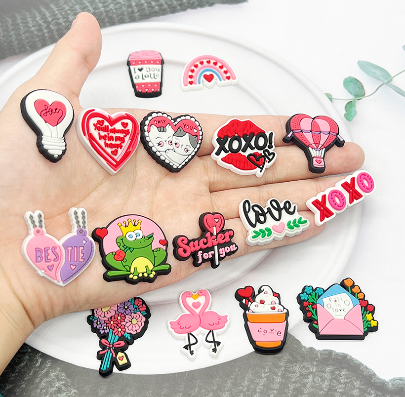 Hot Sales Cute Valentine's Day - Women'S Accessories Crocs บทวิจารณ์และราคา
