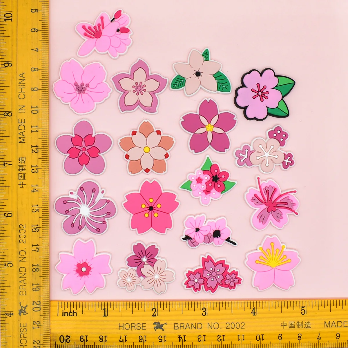 Cute Pink Flower Shoe Charms f - Women'S Accessories Crocs บทวิจารณ์และราคา